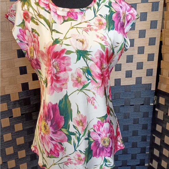 designer blouse by Carmen Marc Valvo Carmen Marc Valvo in size Medium. - Picture 4 of 6